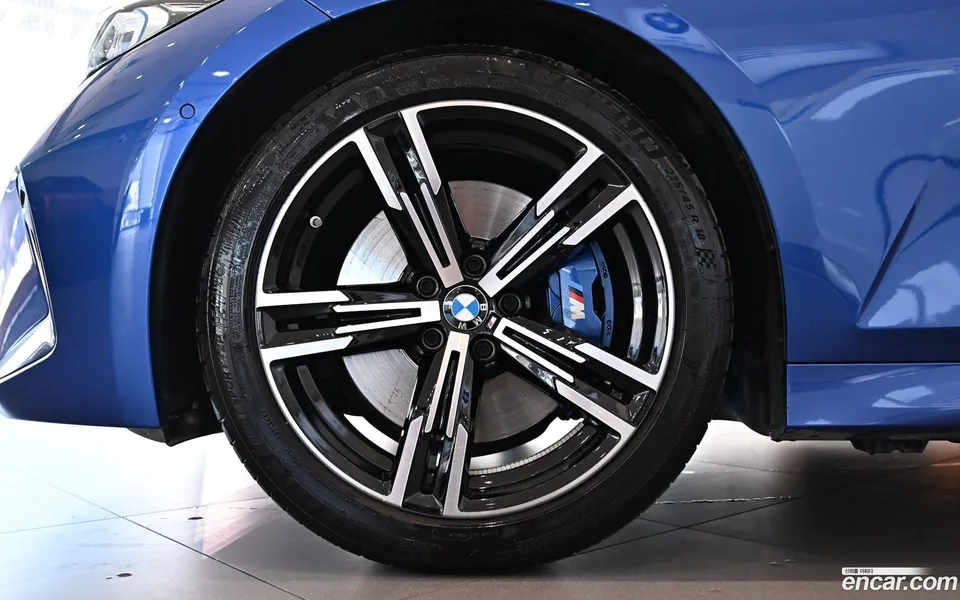 BMW 3 Series 320i M 2022 — миниатюра 5