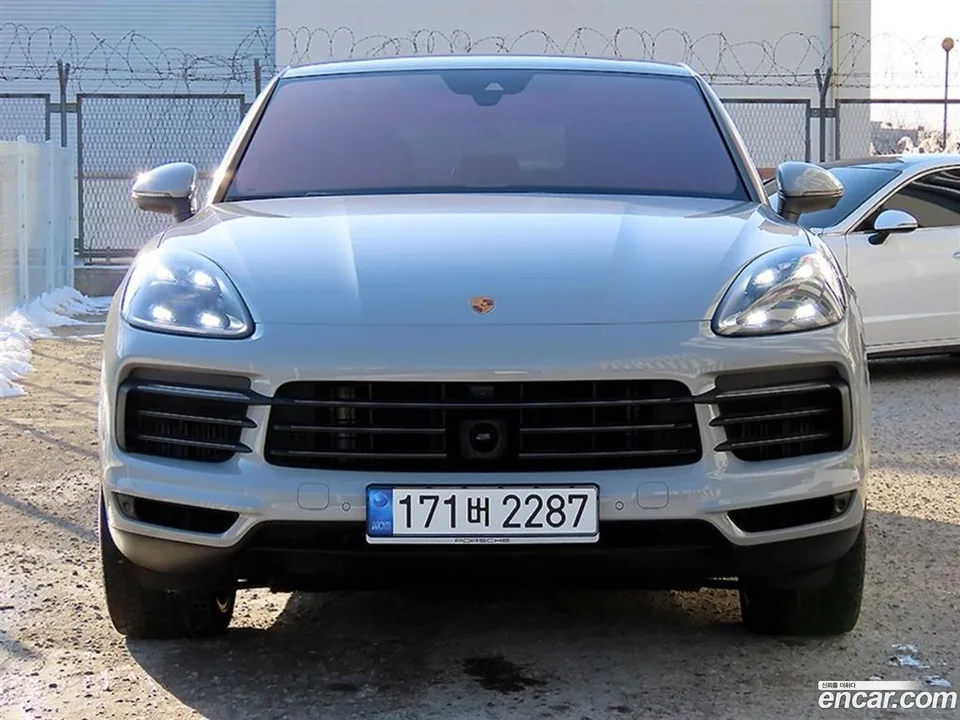 Porsche Cayenne 3.0 2022 — миниатюра 2