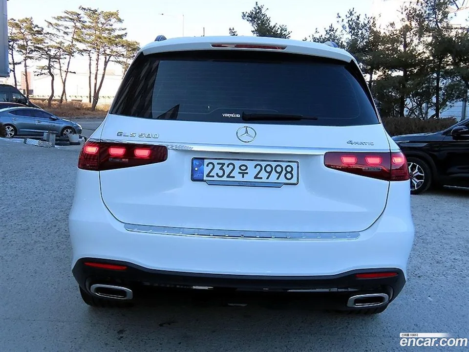 Mercedes-Benz GLS-Class GLS580 4MATIC 2024 — миниатюра 4