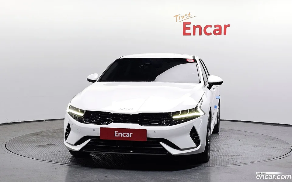 Kia K5 Hybrid 2023 — миниатюра 3
