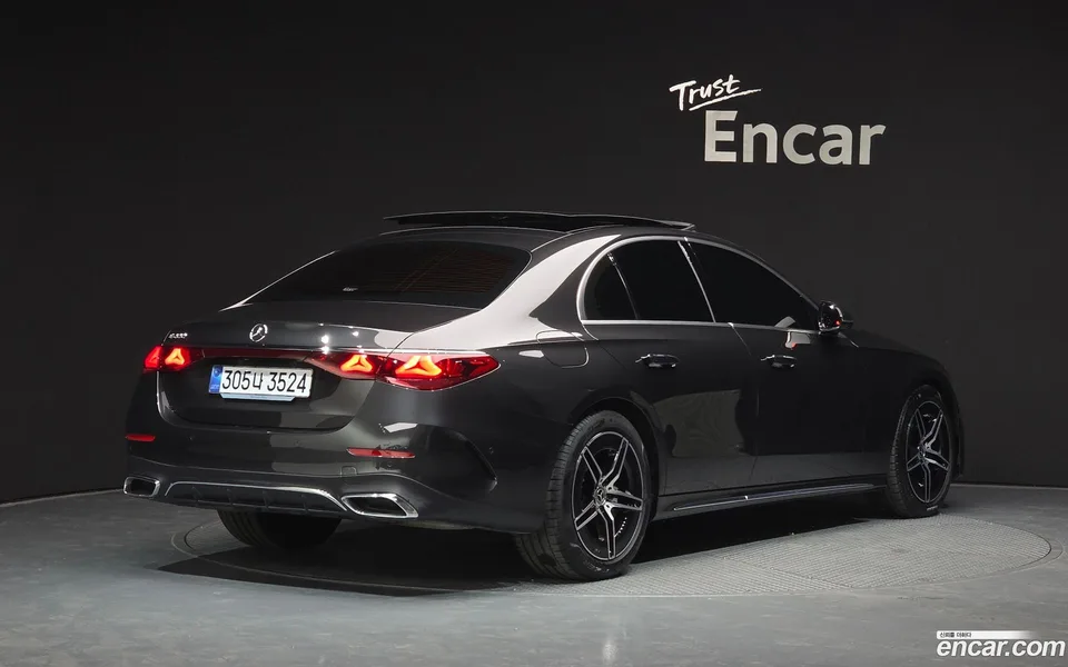 Mercedes-Benz E-Class E200 AMG Line 2025 — миниатюра 2