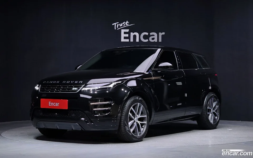 Land Rover Range Rover Evoque P250 SE 2025 — фото 1, купить с доставкой в Москву