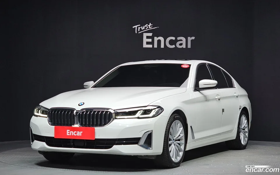 BMW 5 Series 530i 2023 — фото 1, купить с доставкой в Москву