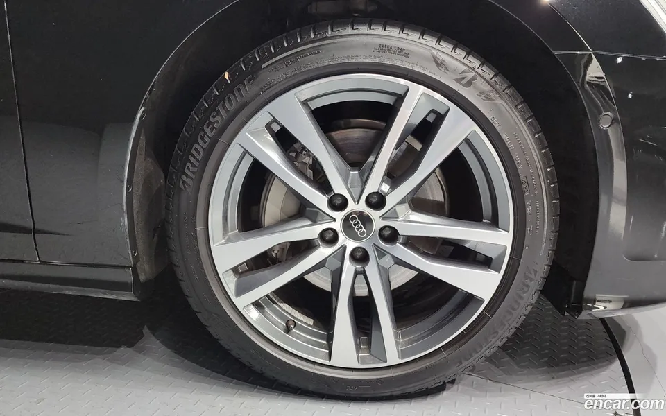 Audi A6 45 TFSI 2023 — миниатюра 5