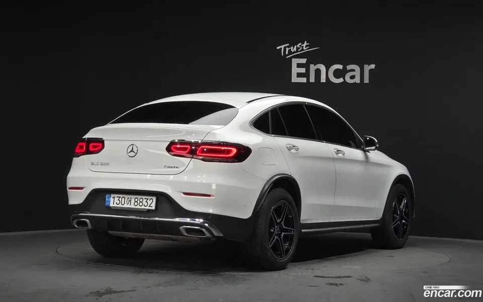 Mercedes-Benz GLC-Class GLC300 4MATIC 2023 — миниатюра 2