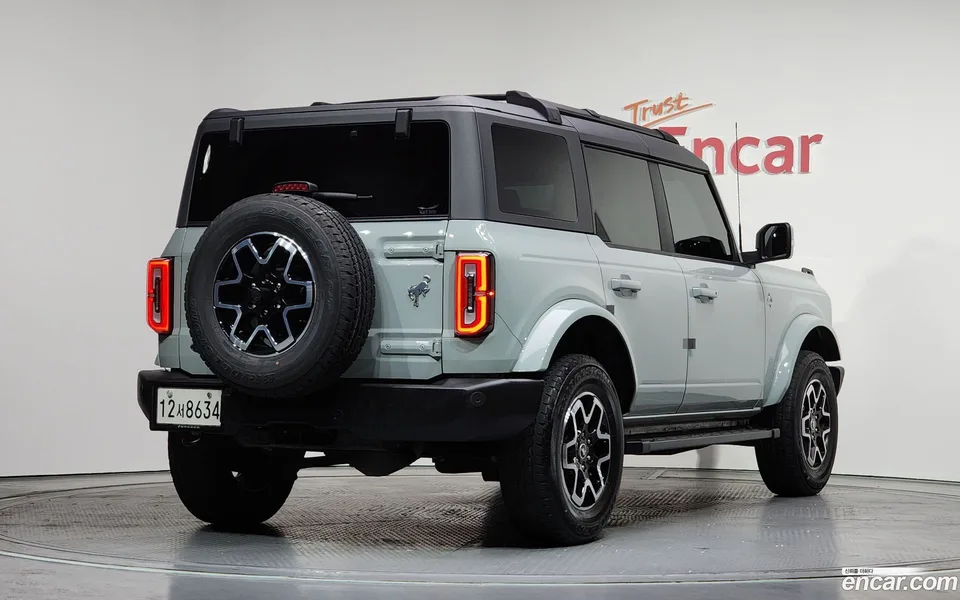 Ford Bronco 2.7 2022 — миниатюра 2