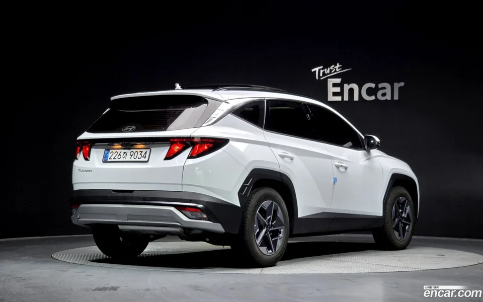 Hyundai Tucson Hybrid NX4 HEV 1.6 2WD 2025 — миниатюра 2