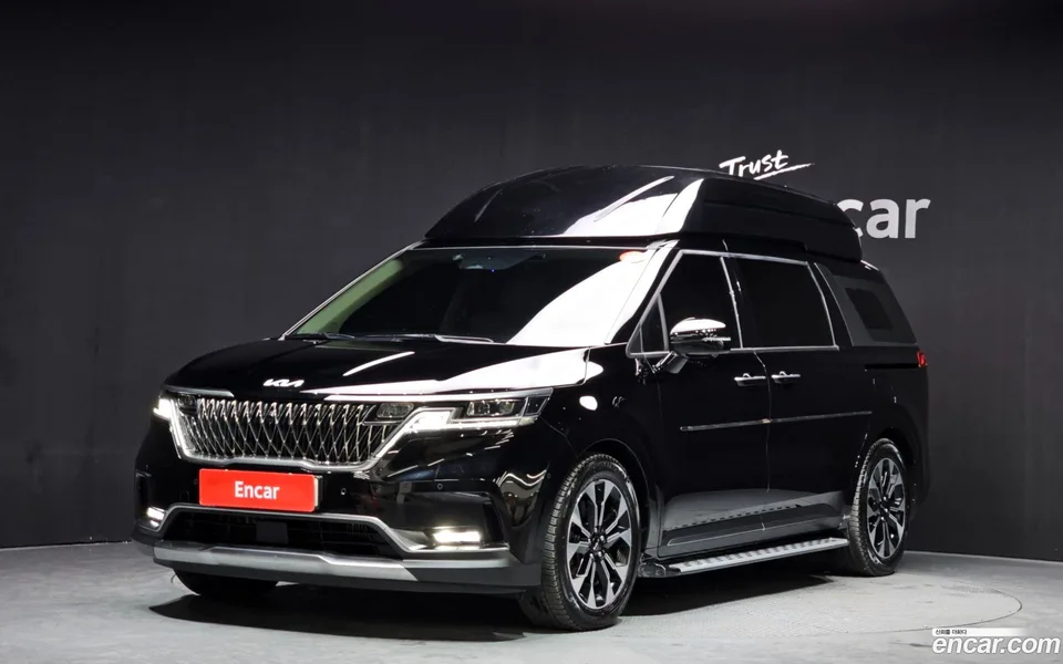 Kia Carnival 9 () 2022 — фото 1, купить с доставкой в Москву