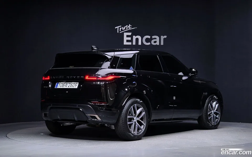 Land Rover Range Rover Evoque P250 SE 2025 — миниатюра 2