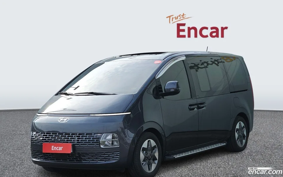 Hyundai Staria 9 2024 — фото 1, купить с доставкой в Москву