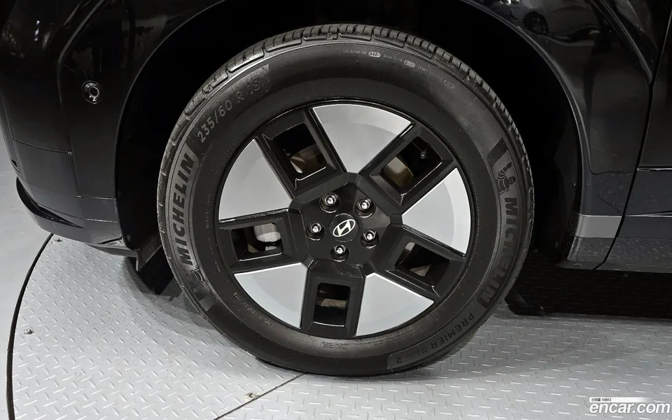 Hyundai Santa Fe HEV 1.6 2WD 2023 — миниатюра 5