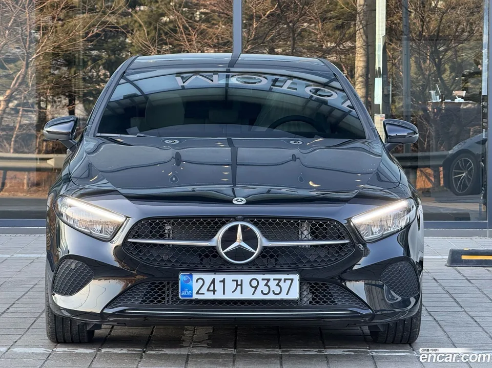 Mercedes-Benz A-Class A220 2026 — миниатюра 3