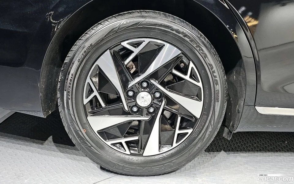 Hyundai Grandeur IG Hybrid 2022 — миниатюра 5