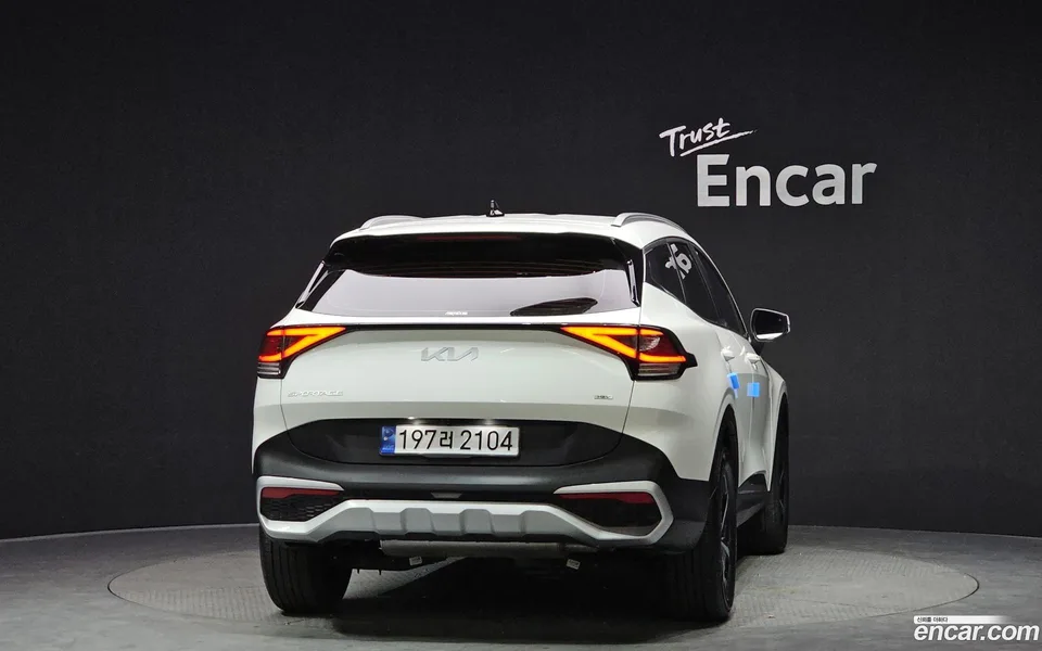 Kia Sportage Hybrid 2WD 2024 — миниатюра 4