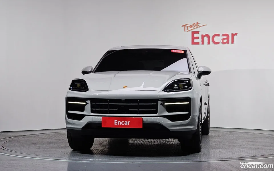 Porsche Cayenne 3.0 E- 2024 — миниатюра 3