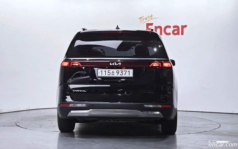 Kia Carnival 9 2023 — миниатюра 4