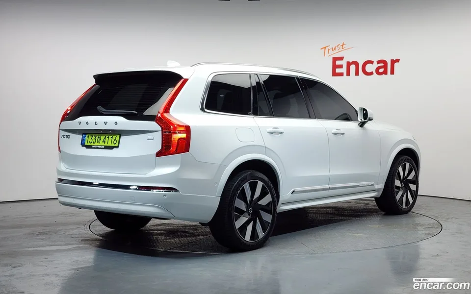 Volvo XC90 T8 2024 — миниатюра 2