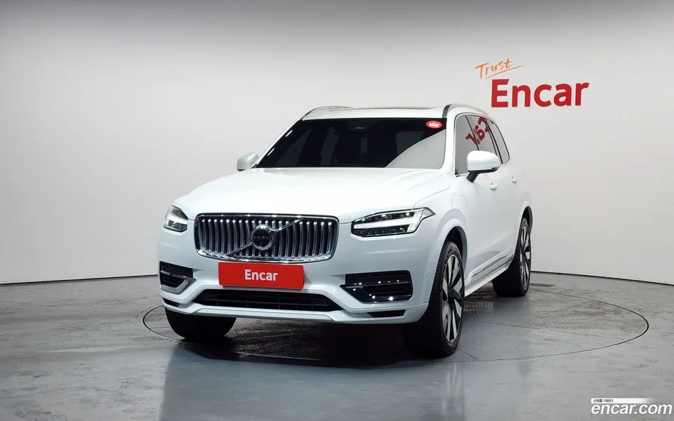 Volvo XC90 T8 2024 — миниатюра 3