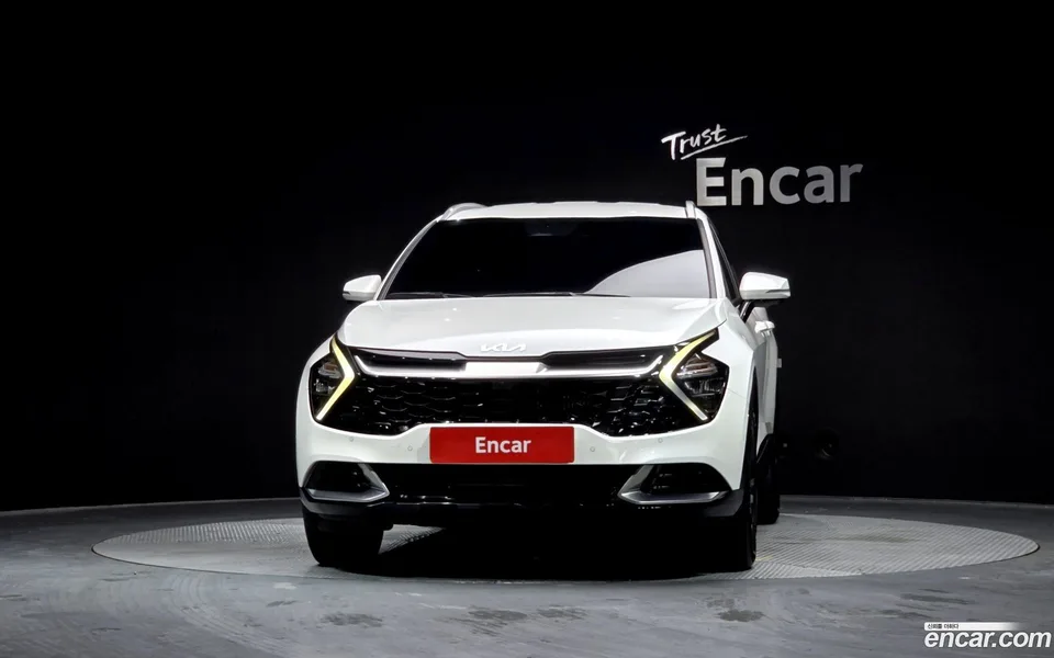 Kia Sportage Hybrid 2WD 2024 — миниатюра 3
