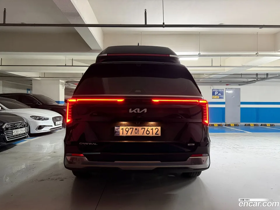 Kia Carnival HEV 9 2024 — миниатюра 5