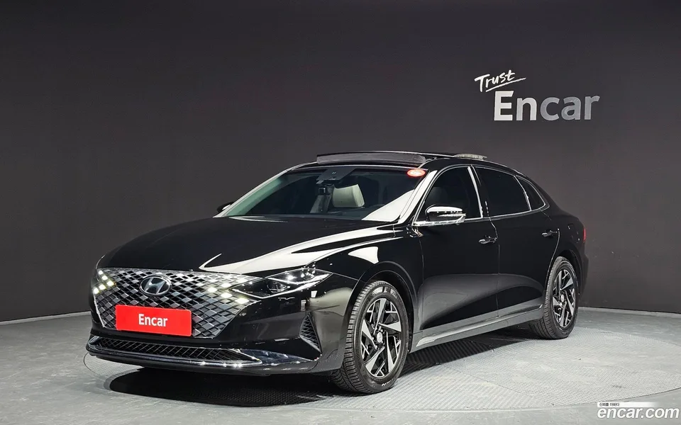 Hyundai Grandeur IG Hybrid 2022 — фото 1, купить с доставкой в Москву