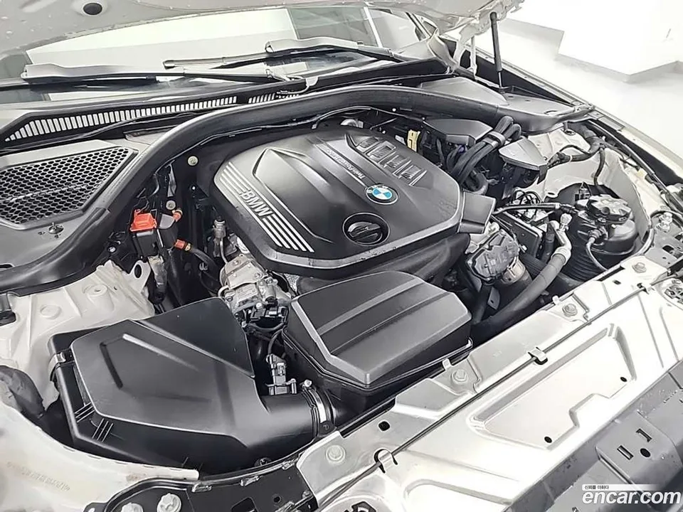 BMW 3 Series 320d M 2023 — миниатюра 5