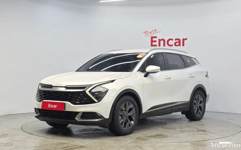 Kia Sportage 1.6 2WD 2022 — фото 1, купить с доставкой в Москву