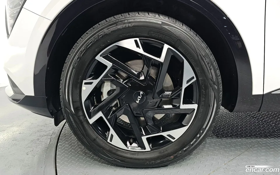 Kia Sportage 1.6 2WD 2023 — миниатюра 5