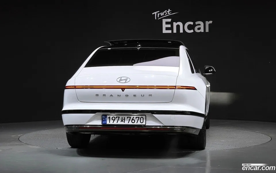 Hyundai Grandeur 2.5 2WD 2023 — миниатюра 4