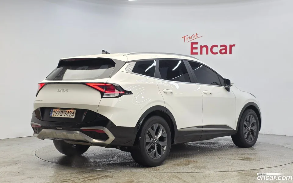 Kia Sportage 1.6 2WD 2022 — миниатюра 2