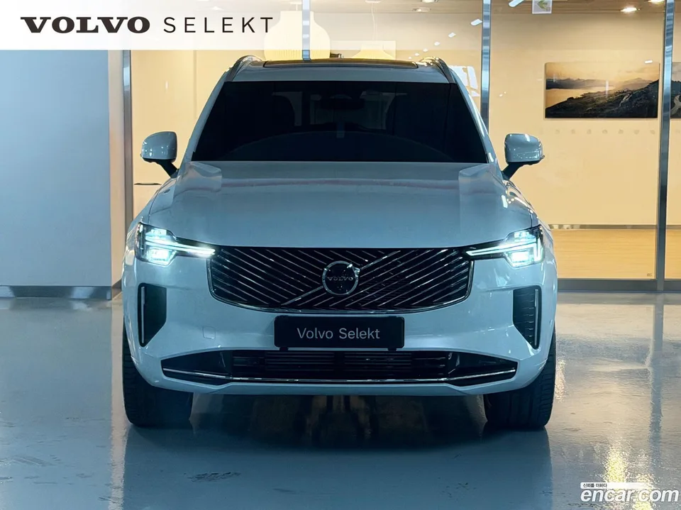 Volvo XC90 T8 2025 — миниатюра 3