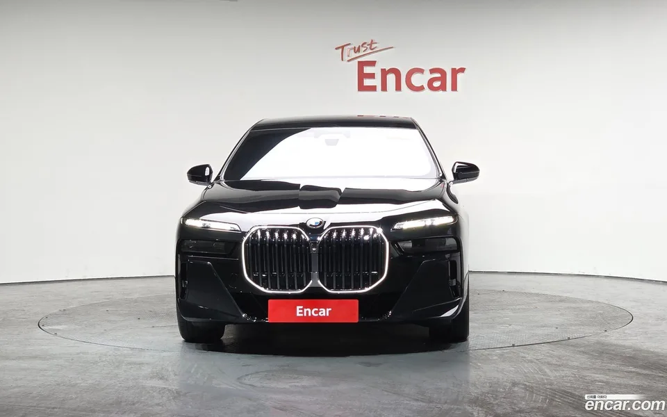 BMW 7 Series 740d xDrive M 2025 — миниатюра 3