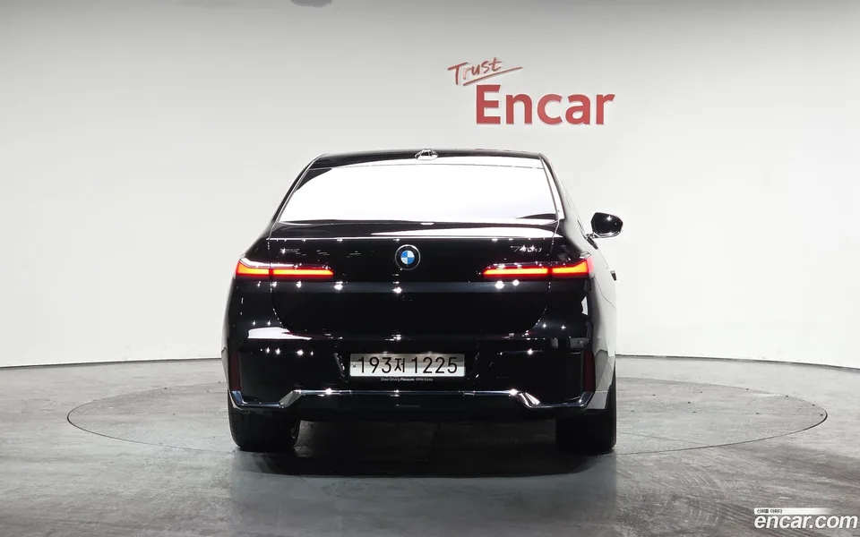 BMW 7 Series 740d xDrive M 2025 — миниатюра 4
