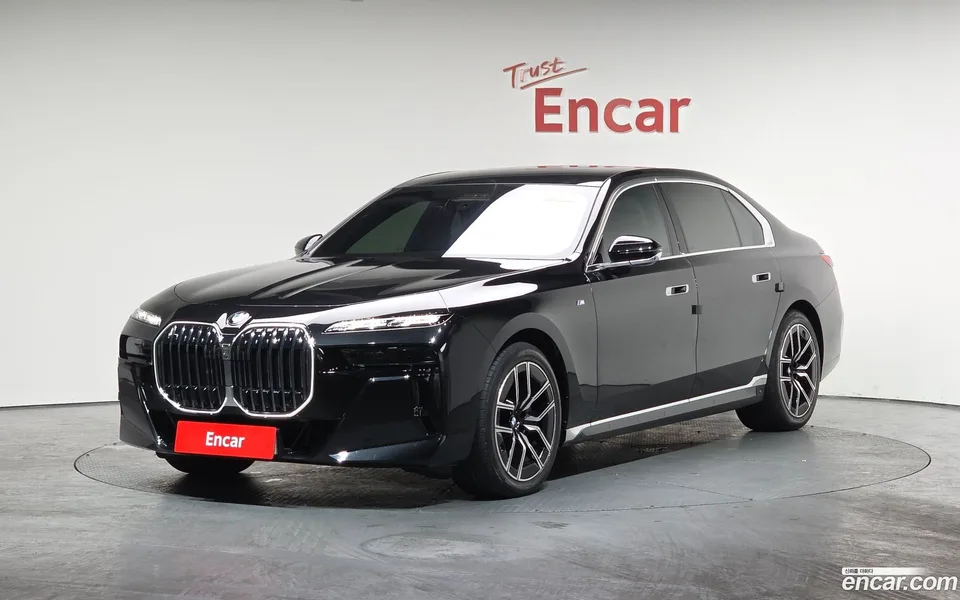 BMW 7 Series 740d xDrive M 2025 — фото 1, купить с доставкой в Москву