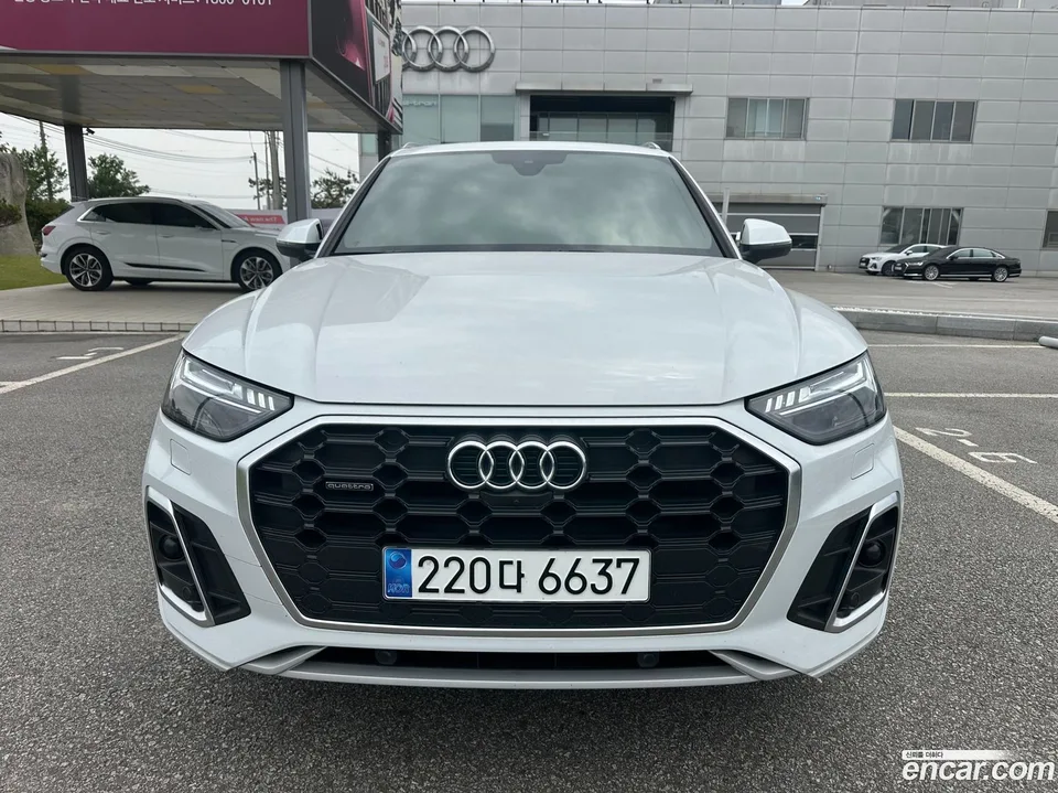 Audi Q5 45 TFSI 2023 — миниатюра 3