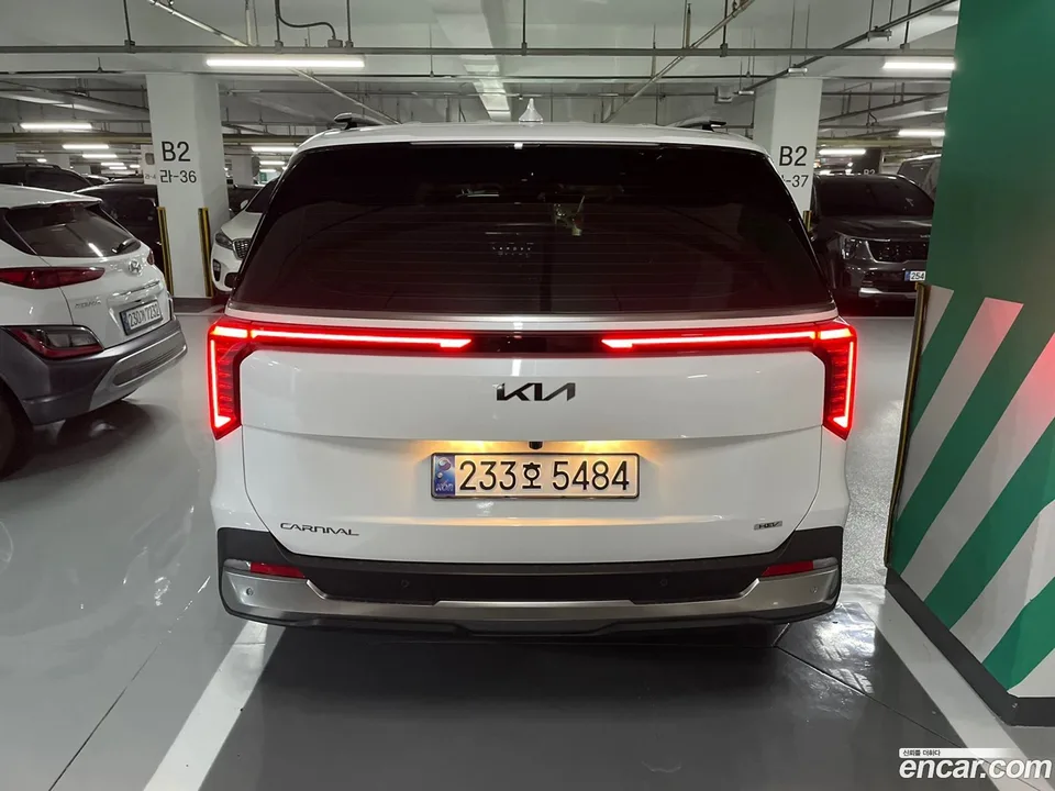 Kia Carnival HEV 7 2025 — миниатюра 4