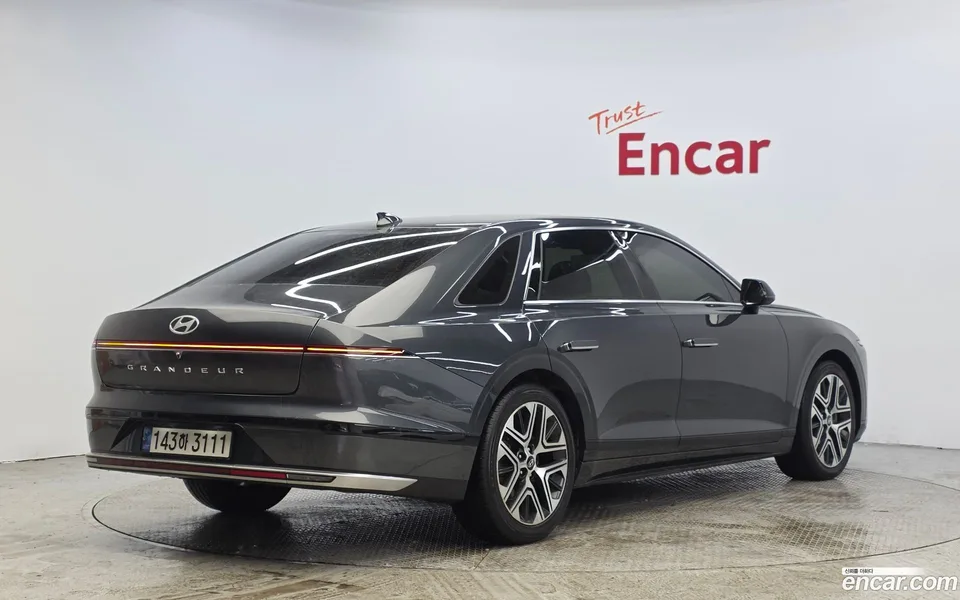 Hyundai Grandeur 3.5 4WD 2022 — миниатюра 2