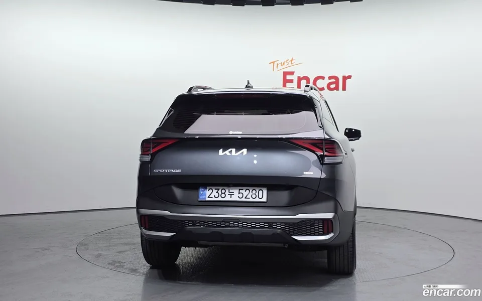 Kia Sportage Hybrid 4WD 2023 — миниатюра 4