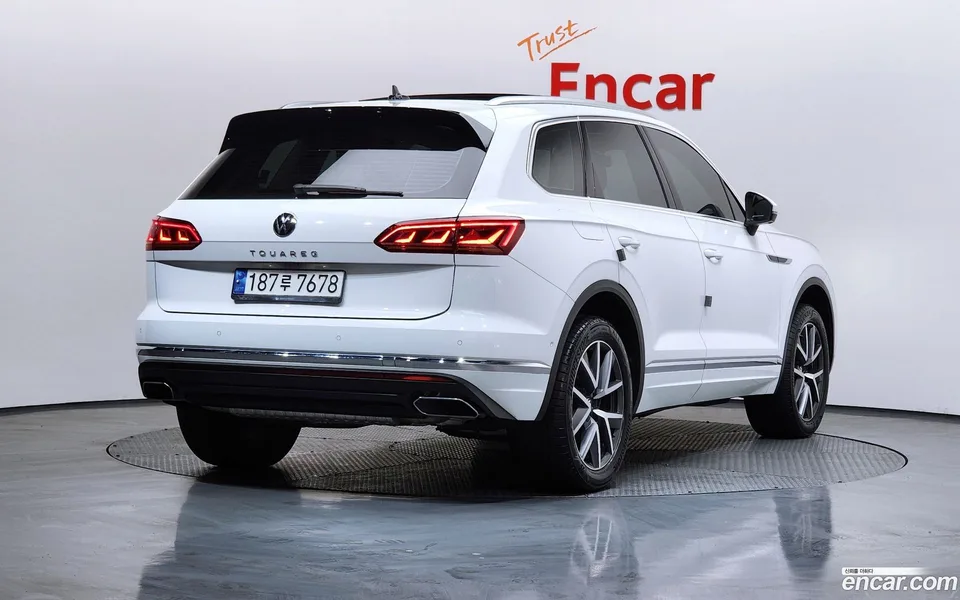 Volkswagen Touareg 3.0 TDI 2023 — миниатюра 2