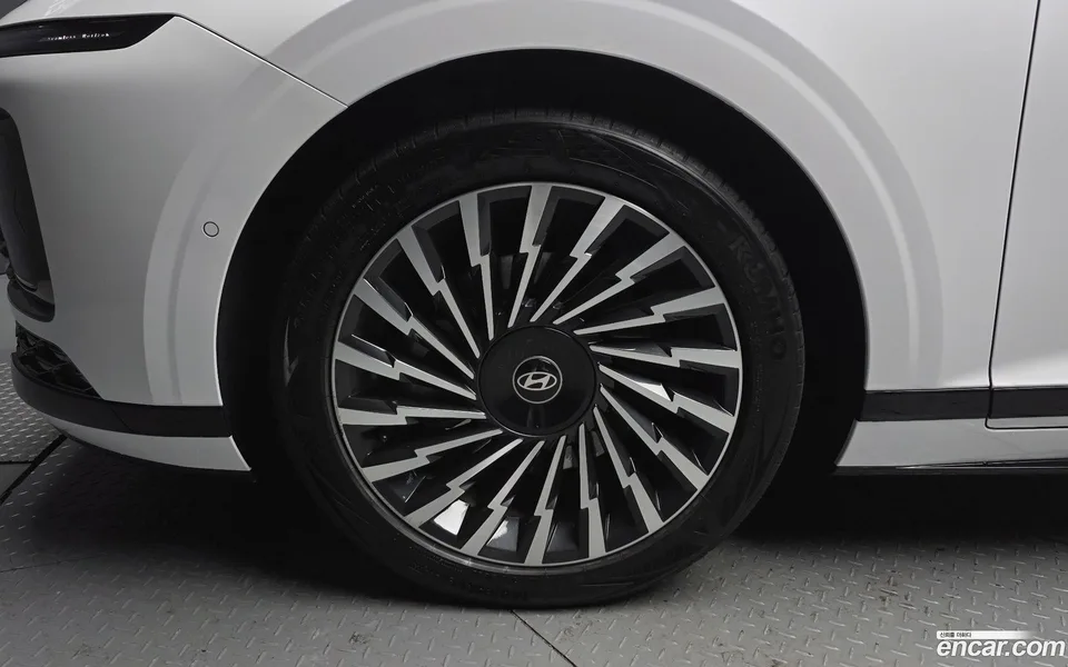 Hyundai Grandeur 2.5 2WD 2023 — миниатюра 5