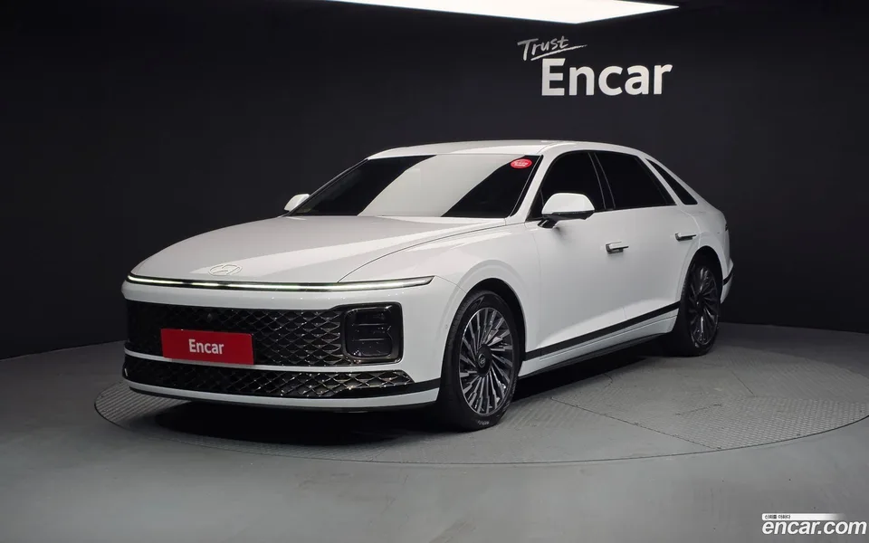 Hyundai Grandeur 2.5 2WD 2023 — фото 1, купить с доставкой в Москву
