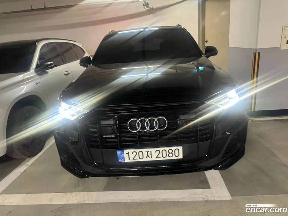Audi Q7 (4M) 55 TFSI 2022 — фото 1, купить с доставкой в Москву