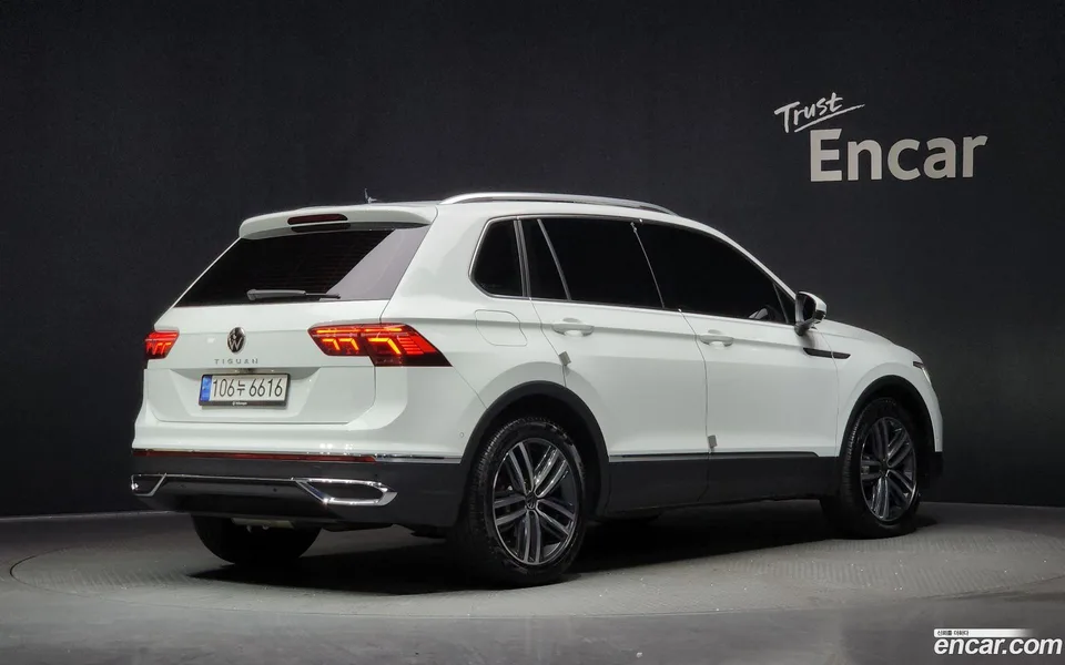 Volkswagen Tiguan 2.0 TDI 2024 — миниатюра 2