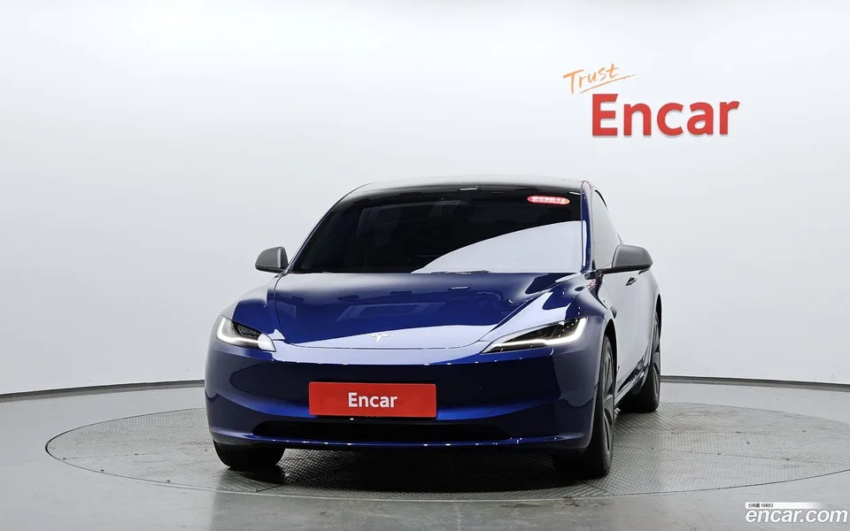 Tesla Model 3 AWD 2024 — миниатюра 3