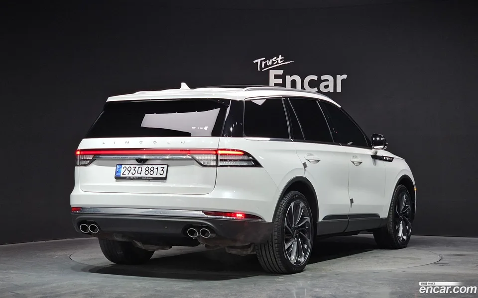Lincoln Aviator 3.0 AWD 2022 — миниатюра 2