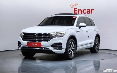 Volkswagen Touareg 2023 купить в Москве