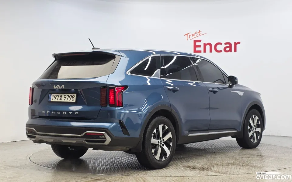 Kia Sorento 2.5T 2WD 2022 — миниатюра 2