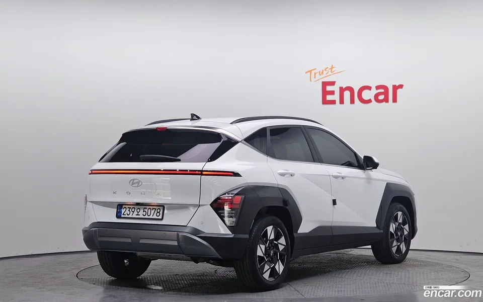 Hyundai Kona Hybrid 2023 — миниатюра 2