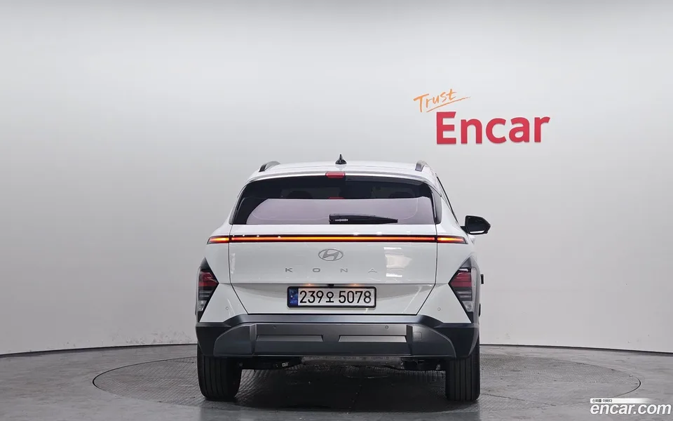 Hyundai Kona Hybrid 2023 — миниатюра 4
