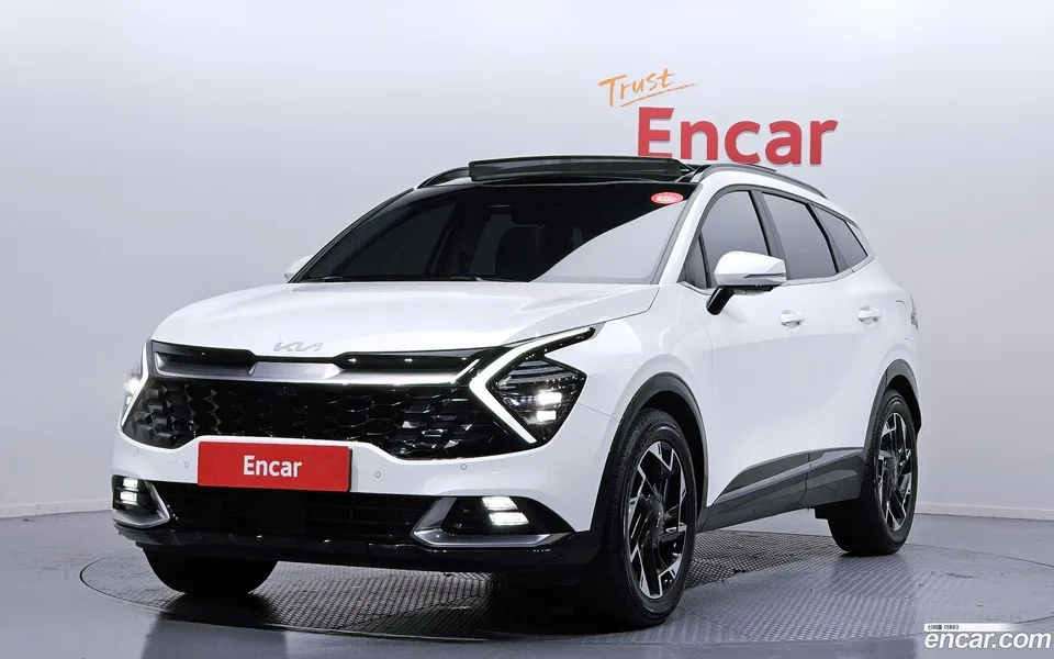Kia Sportage 1.6 2WD 2023 — фото 1, купить с доставкой в Москву
